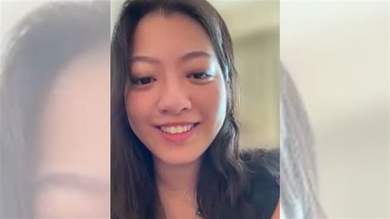 安安接受時表示，「香港媽媽」的四名女兒都獨立到讓人心疼。（圖／記者張渝萍攝影）