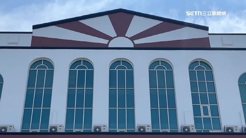 高雄一名已婚男子追求學校女老師不成，竟拜託前議長陪同，再度找來女老師表達愛意