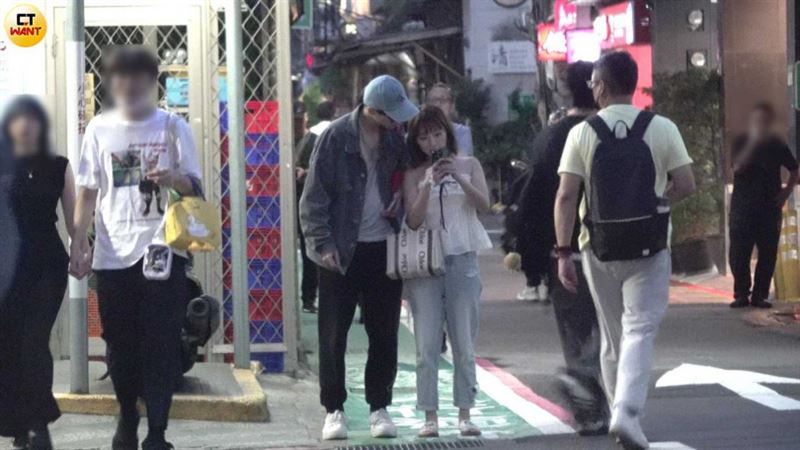 《全明星》男星約會陳沐青　甜蜜散步黏TT