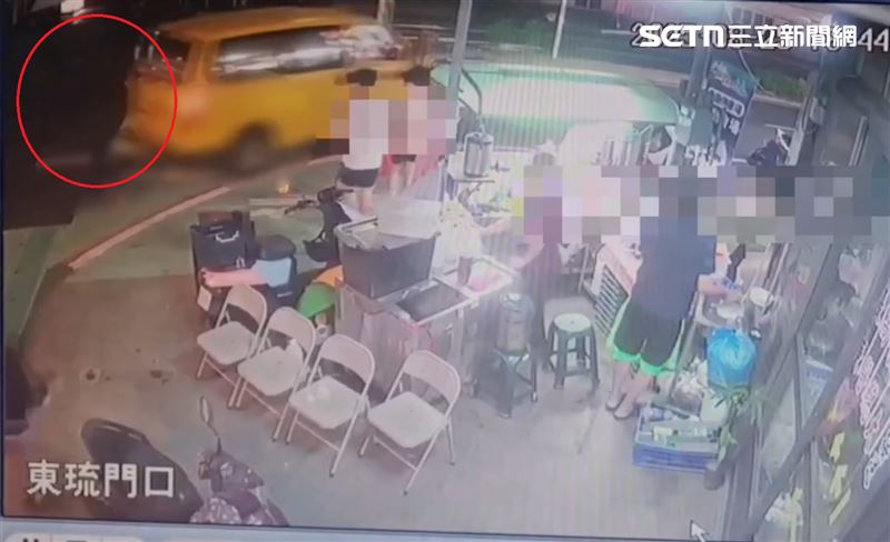屏東25日傍晚發生一起死亡車禍。（圖／翻攝畫面）