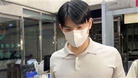 ▲綠能推動中心前副執行長鄭亦麟被控涉嫌索賄，移送北檢複訊。（圖／翻攝畫面）