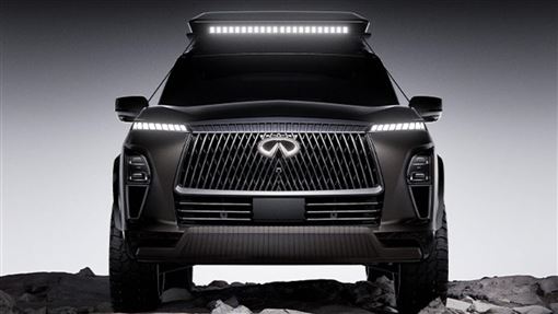 隱形引擎蓋系統　讓你用上帝視角開車