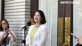吳思瑤議場前受訪。（圖／記者詹宜庭攝影）