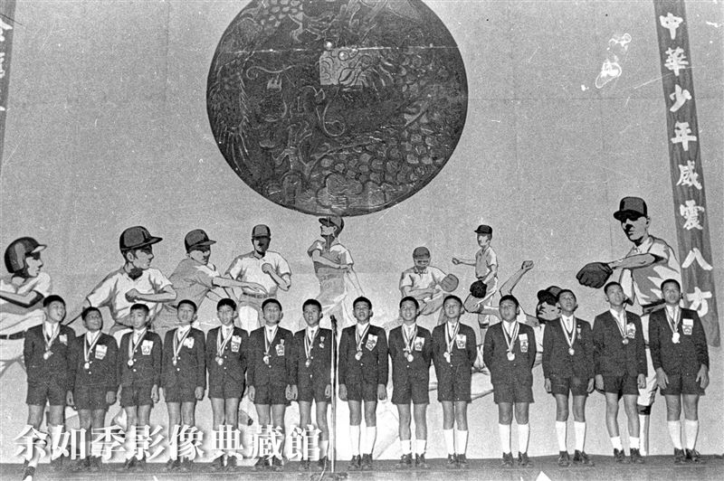 56年前台灣第一次威廉波特世界少棒冠軍曝光，《台中金隆少棒隊》回國受到萬人空巷歡迎。圖為 台中盛況。（圖／《余如季影像典藏館》提供）