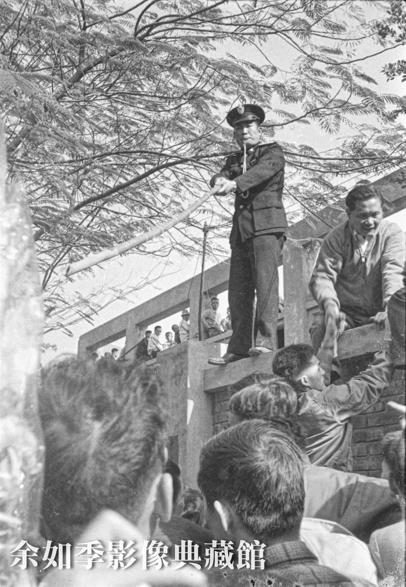 56年前台灣第一次威廉波特世界少棒冠軍曝光，《台中金隆少棒隊》回國受到萬人空巷歡迎。圖為 台中盛況。（圖／《余如季影像典藏館》提供）