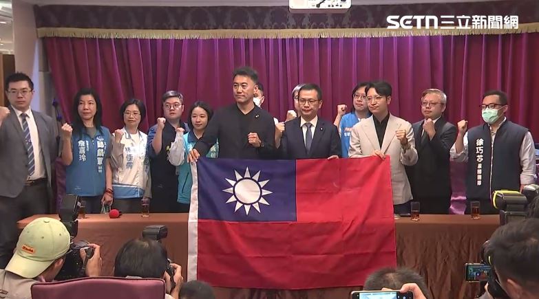 羅智強召開記者會宣布要參選黨主席。（圖／翻攝畫面）