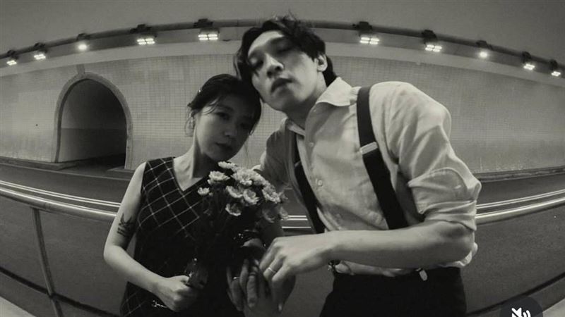 鄭敬儒宣布結婚。（圖／翻攝自IG）