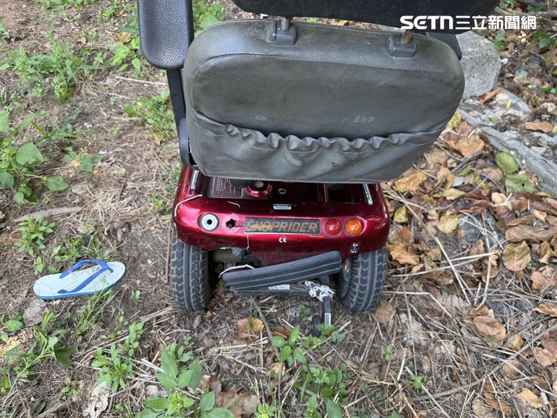 72歲洪姓老翁騎乘醫療輔助電動車遭追撞，頭部重創送醫不治。（圖／翻攝畫面）