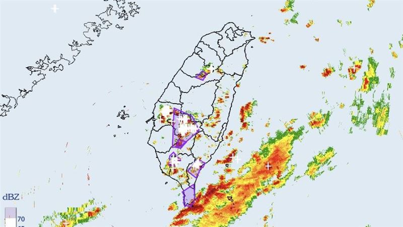 新／國家警報響！「10縣市」大雷雨狂炸