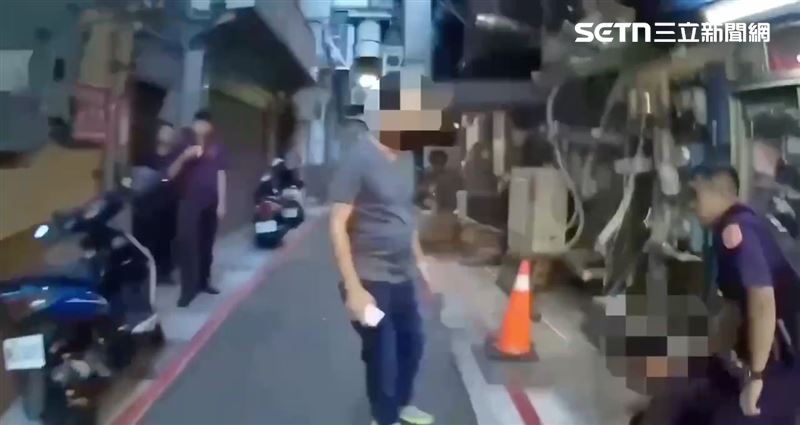 北市林男以兌換外幣為由，搶走殷女的21萬元仍遭逮。（圖／翻攝畫面）