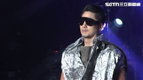 蔣萬安出席「台北好時尚」台北TOP時裝設計大賞決賽動態秀暨頒獎典禮。（圖／翻攝畫面）