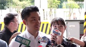 蔣萬安被堵訪問是否加入勸進盧秀燕，只說了謝謝。（圖／翻攝畫面）