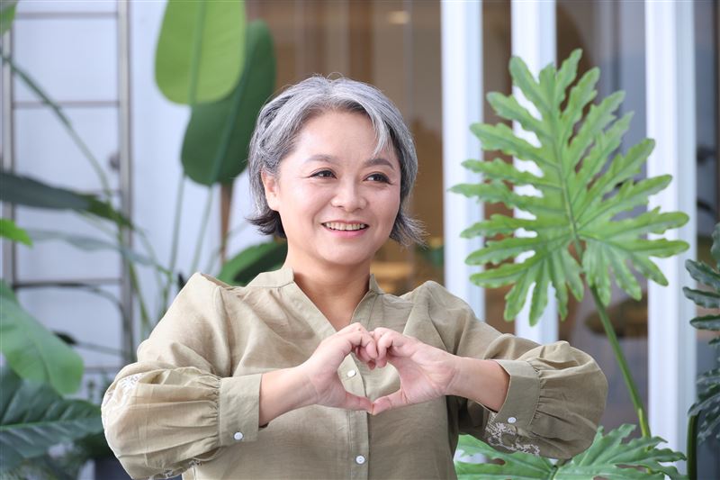 吳怡臻繼承家人的好廚藝，常常靠感覺就能把菜做得很好吃。（圖／記者鄭孟晃攝影）