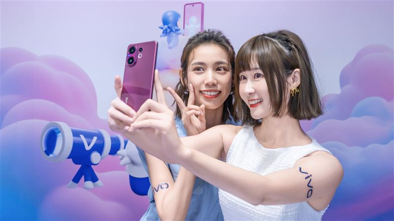 搭載蔡司超級長焦鏡頭　V60登場17990元起