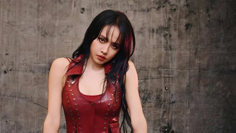 蔡依林穿馬甲兩側挖空　扭腰擺臀熱舞15秒