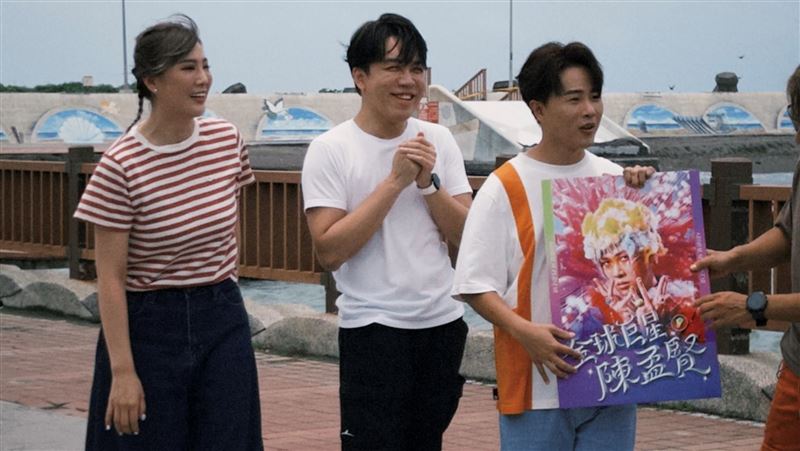 錄到一半出事了 台語女歌手突求饒王仁甫