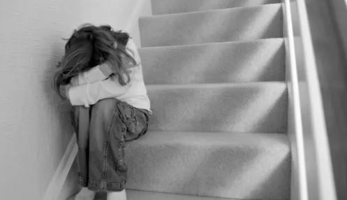 3名少女於西門町被性侵最小年紀僅12歲。(（圖為示意圖非受害者／翻攝自網路）
