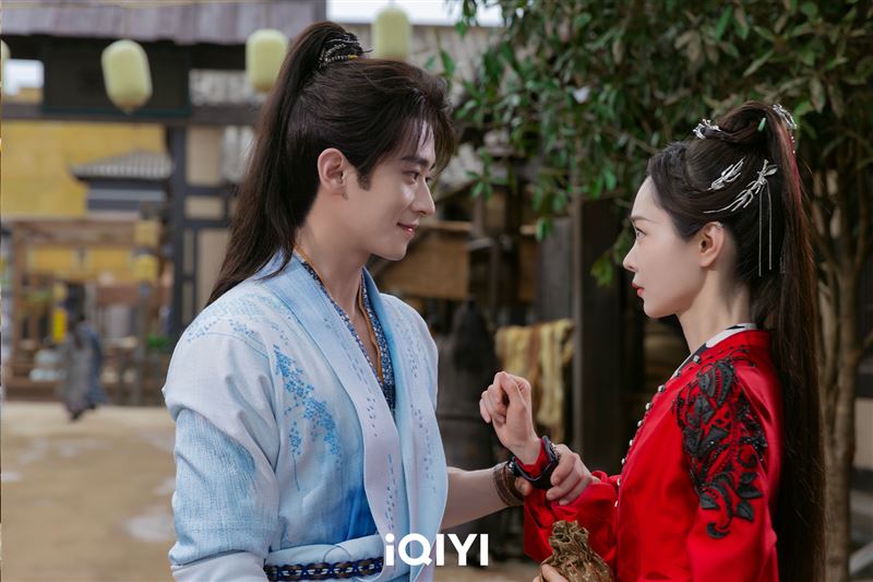 宋軼（右）、丞磊主演《與晉長安》。（圖／iQIYI愛奇藝國際版提供）