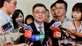 行政院長卓榮泰今（27）日出席「信託業推動信託2.0 計畫評鑑」第4期頒獎典禮暨研討會受訪。（圖／行政院提供）