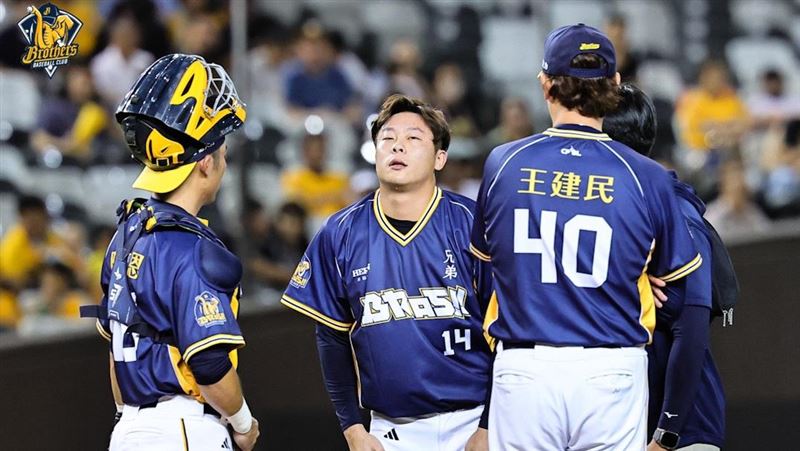 中信兄弟魏碩成先發投到頭痛。（圖／中信兄弟提供）