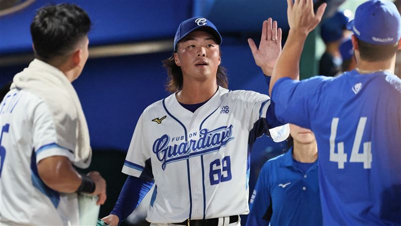 富邦悍將鈴木駿輔。（圖／富邦悍將提供）