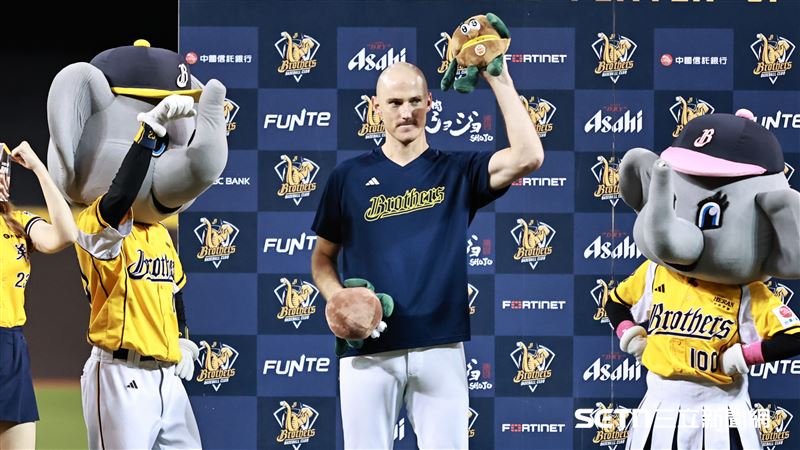 中信兄弟先發投手李博登獲選單場MVP。（圖／記者劉彥池攝影）