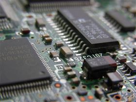 晚間9點11分宜蘭發生深層地震，台北、新竹等地感受明顯晃動。雖然震度不算劇烈，但震源深度超過百公里，仍引起民眾關注與企業警覺，地震發生後，竹科管委會火速聯絡園區內企業。台積電、聯電等大廠回報設備與人員均無異常，無停電、無生產線中斷，投資人暫可放心。（圖／翻攝自新竹科學園區網站） 