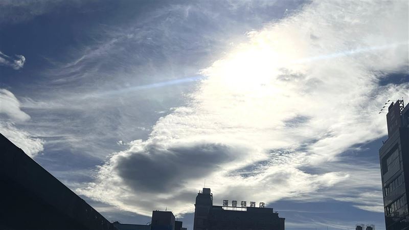 郭昱晴今早見「特殊雲」晚間規模6地震