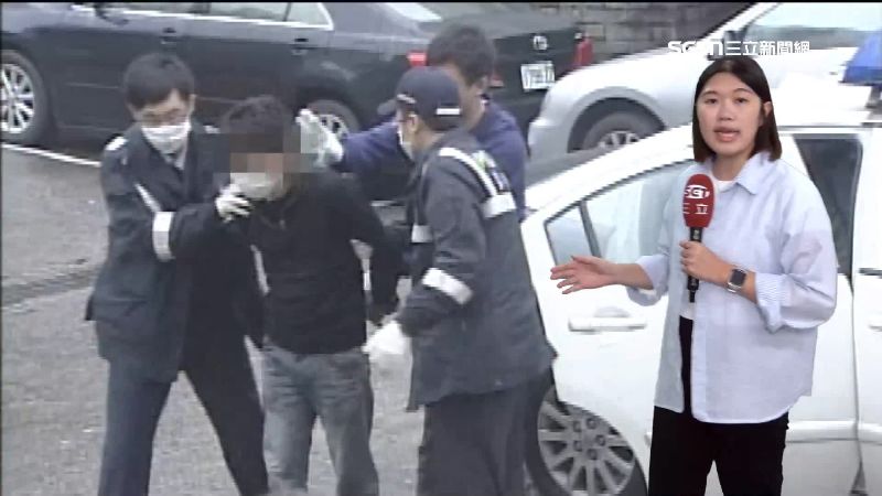 涉案的越南籍嫌犯（左2）12年前因殺人罪被逮