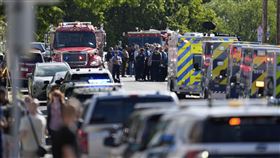 美國小學爆校園槍擊3死數十傷。（圖／美聯社／達志影像）