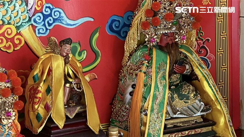 5尊神像分別為關公、濟公、土地公、中壇元帥三太子和三山國王中的三王爺。（圖／民眾提供）