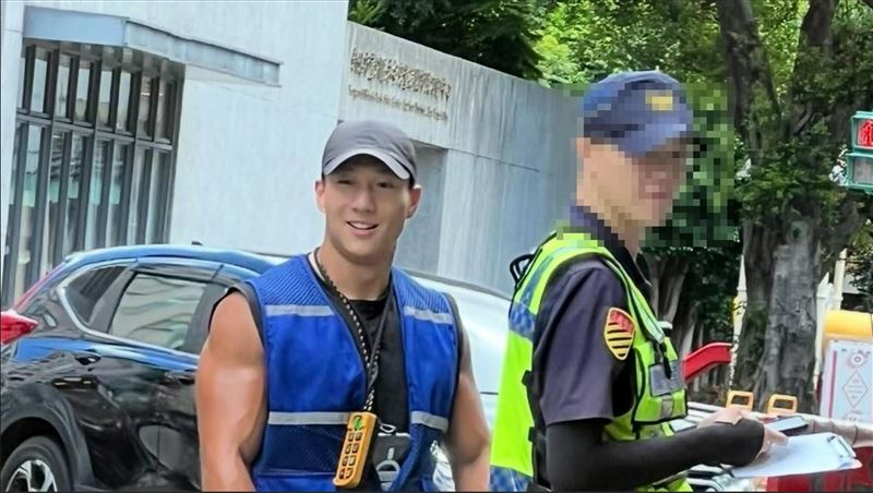 「新北蘇志燮」拖機車爆紅 女車主這樣說