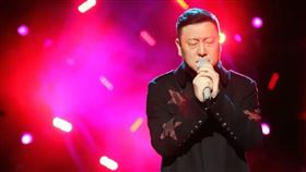 57歲中國男歌手韓磊被爆出軌害女子懷孕，公司表示「已報警」。（圖／翻攝自微博）