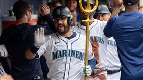 蘇瓦瑞茲（Eugenio Suarez）炸裂本季第42轟，讓達比修有吞敗。（圖／路透社／達志影像）