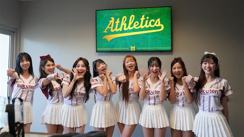 樂天女孩赴美參加運動家「台灣日」。（圖／樂天桃猿球團提供）