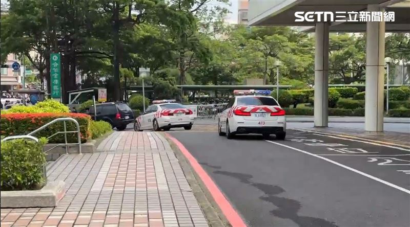 國道警察協助戒護送醫。（圖／翻攝畫面）