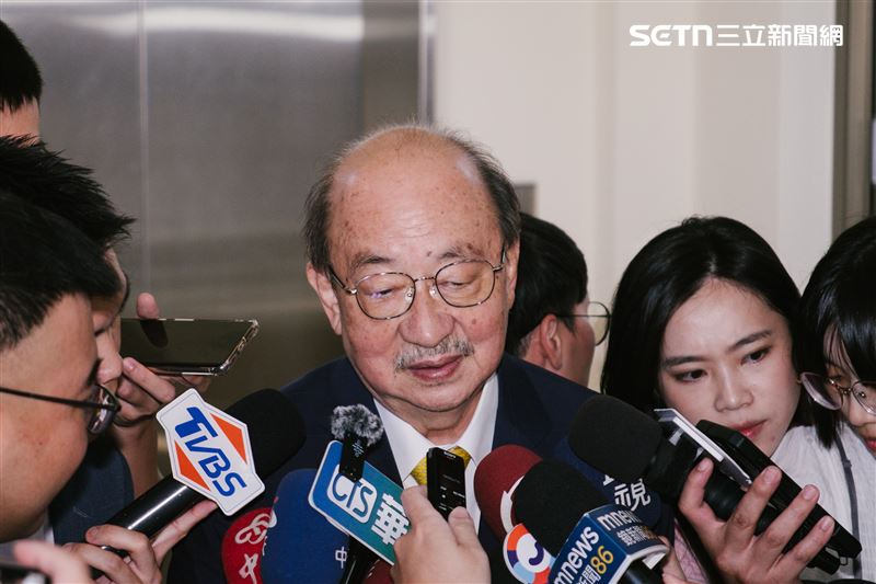 柯建銘受訪談連署換掉他。（圖／記者楊士誼攝影）
