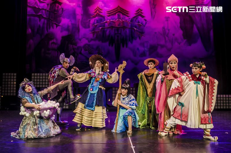 8月29日(五)晚上7點《晴空小侍郎》於新營文化中心戶外廣場演出。(圖／風神寶寶兒童劇團提供)