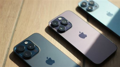 videoContainerImg