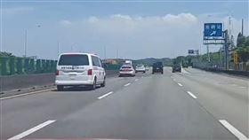 小平安,國道,轉院,禮讓,救護車（圖／國道公路警察局提供）