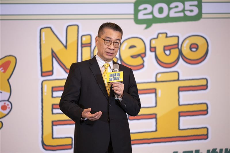 民進黨在桃園舉辦「2025國務青旗艦營」，邀請副總統蕭美琴、秘書長徐國勇到場分享。（圖／民進黨提供）