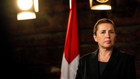 丹麥總理佛瑞德里克森向過去被迫節育的格陵蘭女性致歉。（圖／路透社／達志影像）