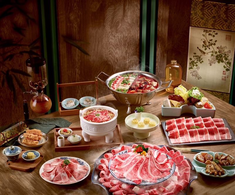 青花驕竹北光明店9月開幕，推出多樣贈菜和故宮套餐88折好康。（圖／品牌業者提供）
