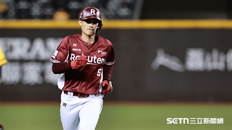 簽3年約後陷低潮　林承飛邊開車邊罵自己