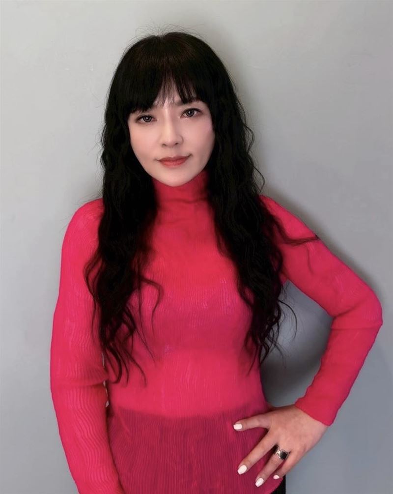 唐綺陽坦承李進良協助調整「臉看起來累的部分」。（圖／翻攝自唐綺陽臉書）