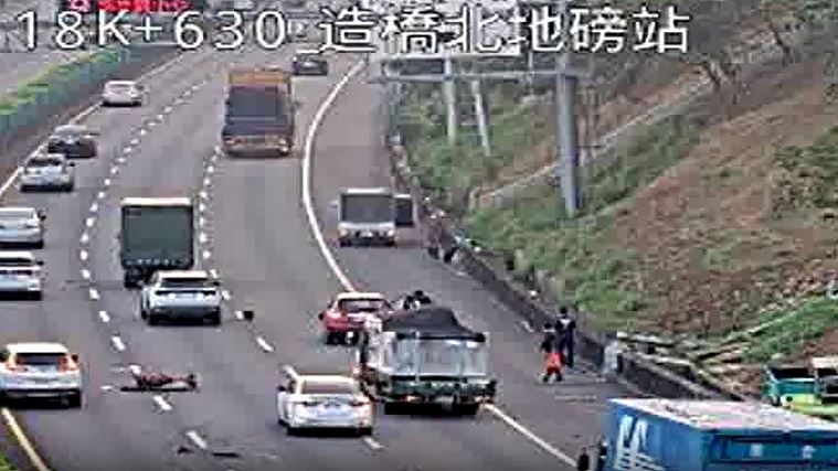 國道一號北向118.3公里處，苗栗縣造橋北地磅站附近，今天（29日）清晨6時16分，發生車禍事故。（圖／翻攝自高公局官網）