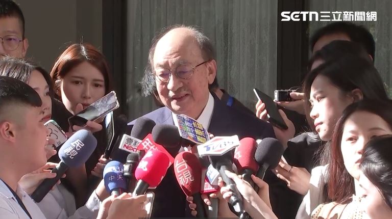 柯妻哭訴「讓他當完這屆」 柯建銘回應了