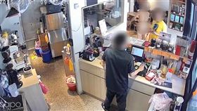 鍾男全裸逛早餐店。（圖／翻攝畫面）