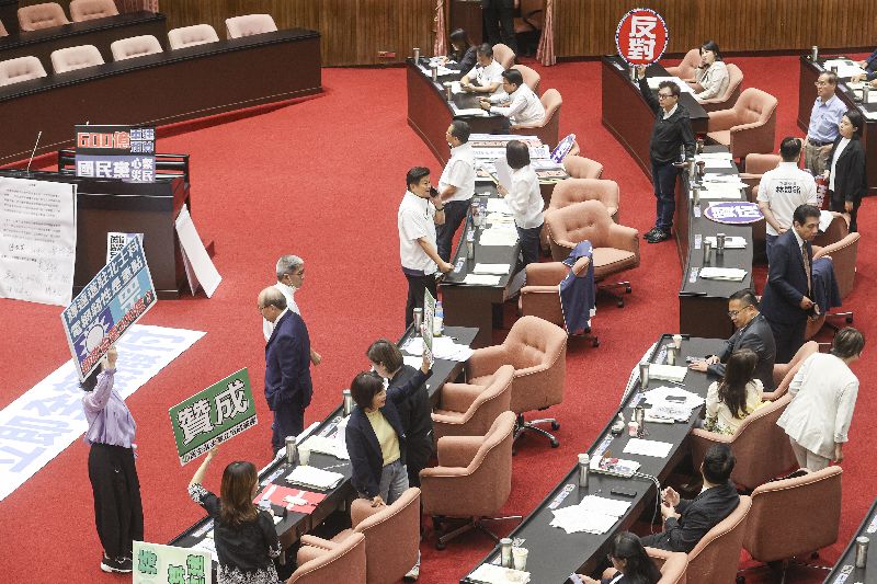 立法院會今（29）日三讀通過114年度中央政府總預算追加預算共819億餘元。（圖／中央社）