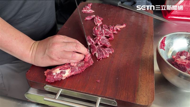 紐澳牛肉進口台灣免關稅，讓溫體牛肉湯業者憂心衝擊未來產業走向